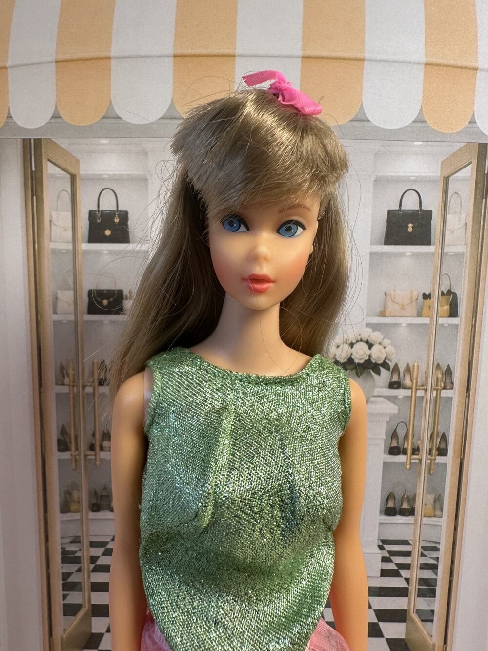 Vintage Standard Barbie 1190 Straight Leg MOD Doll Summer Sand Ash Blonde Minty